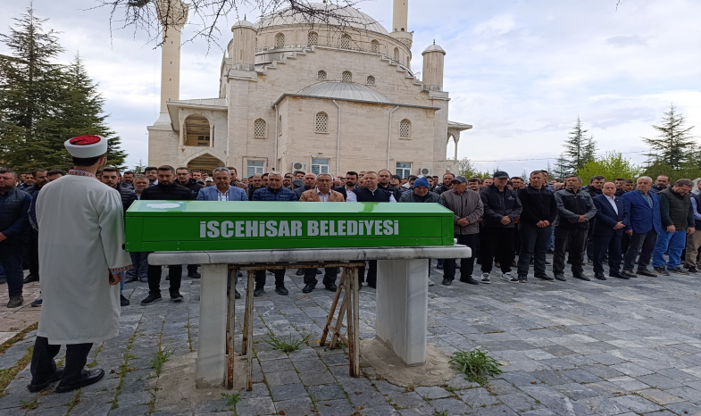 CENAZE TÖRENİNE KATILIM
